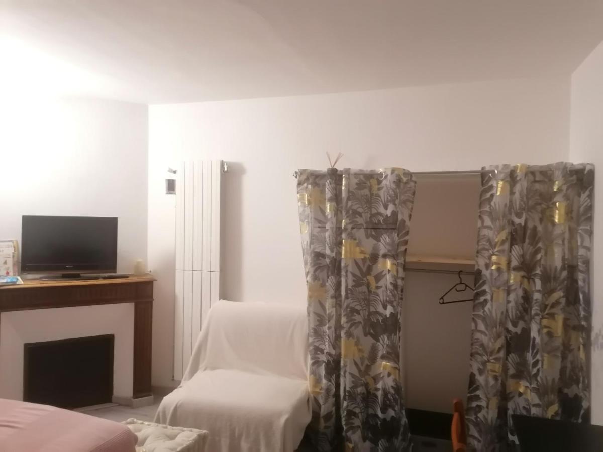 Chambre 23M2 Avec Jardin Wi-Fi Gratuit Saint-Gironsアパートメント エクステリア 写真